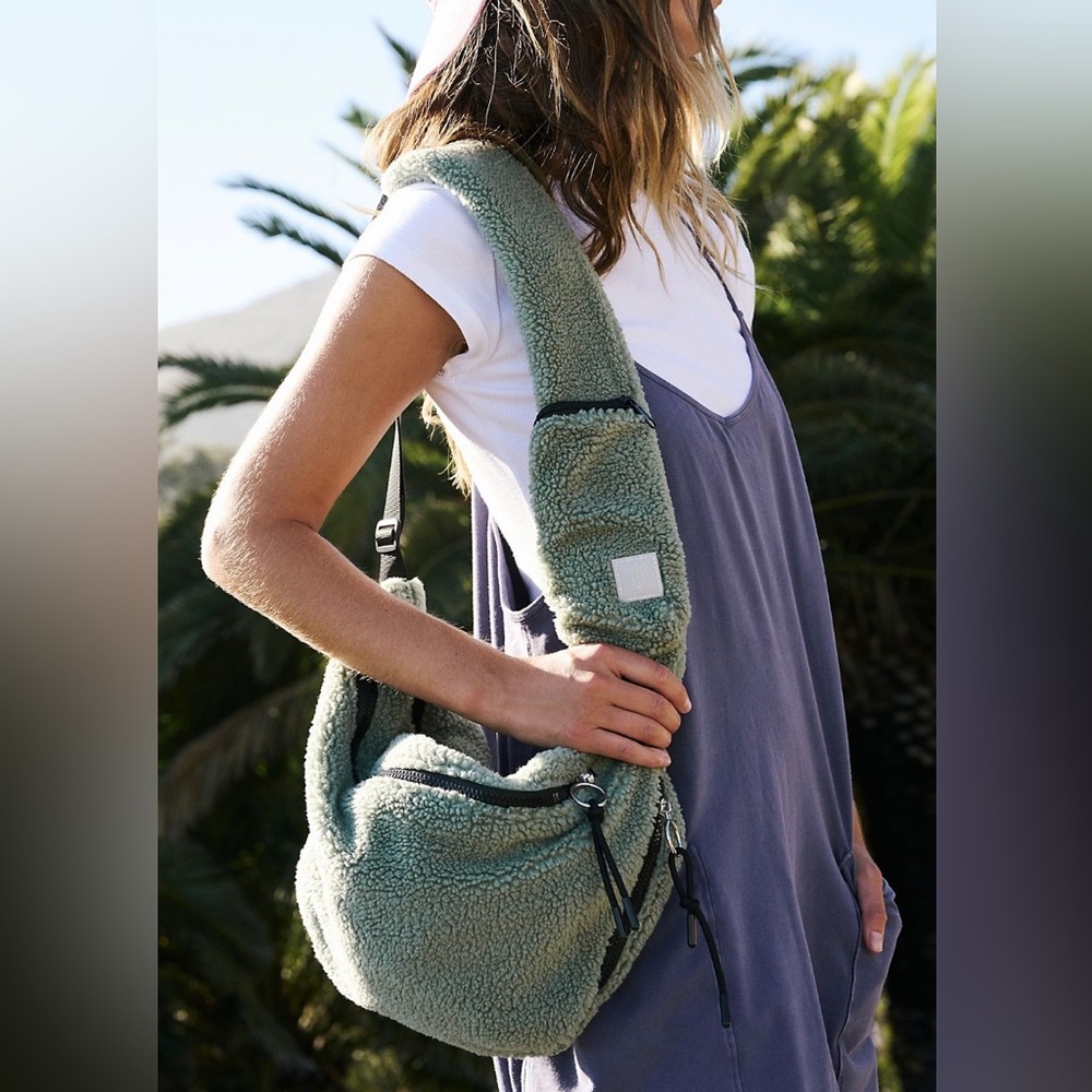 Overachiever Sherpa sling bag